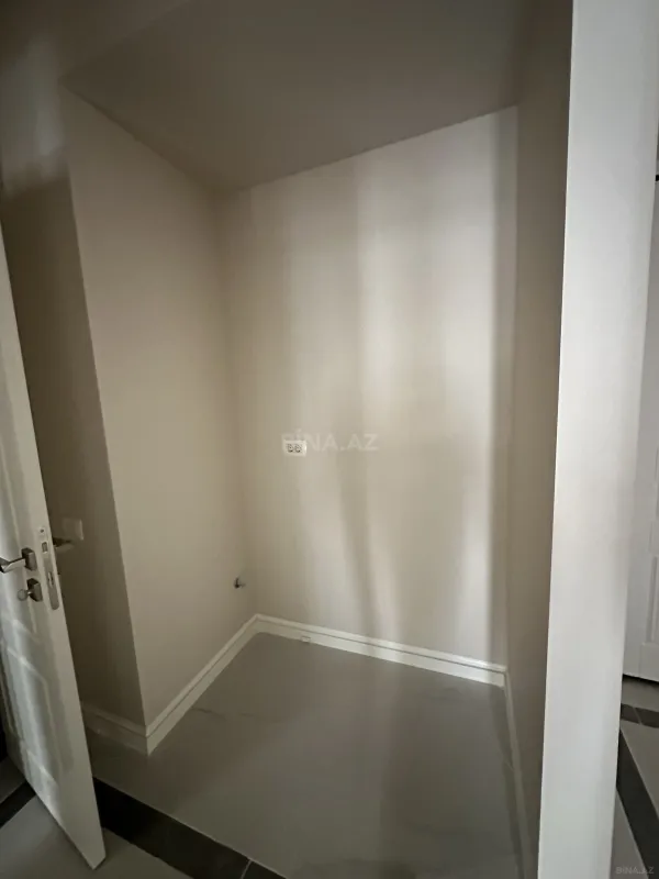 Satılır 2 otaqlı mənzil 67.7 m²