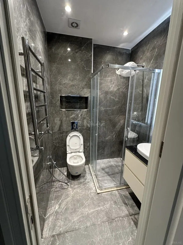 Satılır 2 otaqlı mənzil 67.7 m²