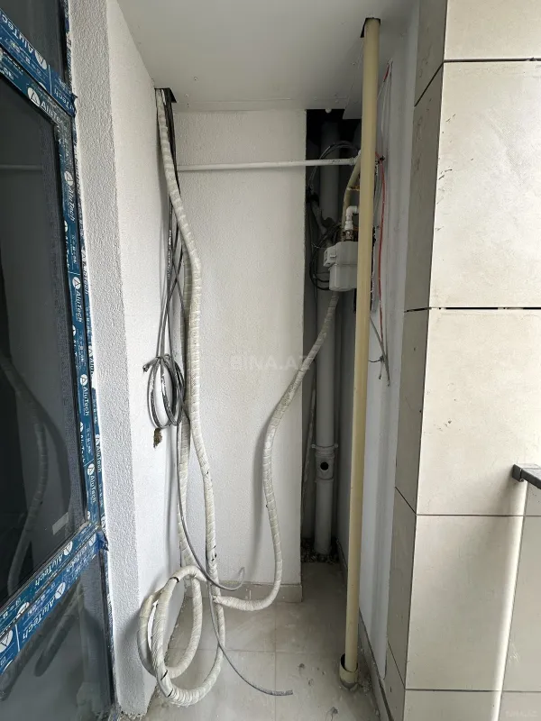 Satılır 2 otaqlı mənzil 67.7 m²