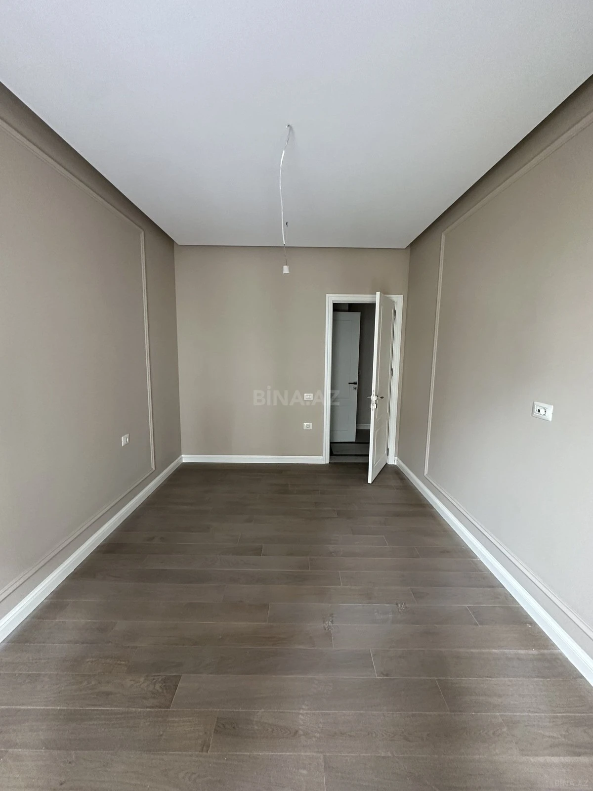 Satılır 2 otaqlı mənzil 67.7 m²