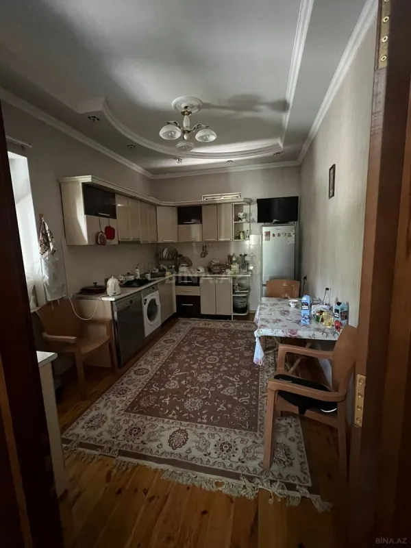 Satılır 4 otaqlı həyət evi 145 m²
