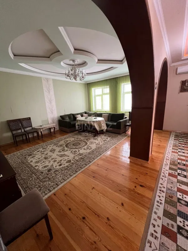 Satılır 4 otaqlı həyət evi 145 m²