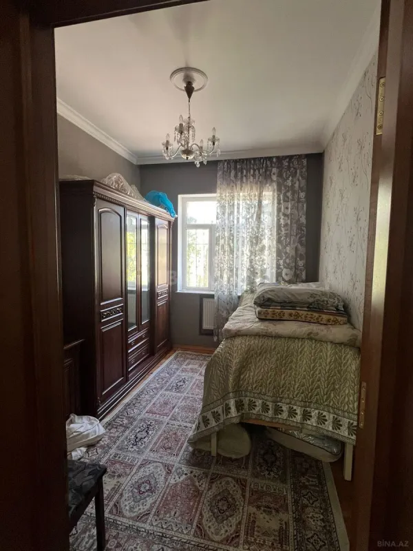 Satılır 4 otaqlı həyət evi 145 m²