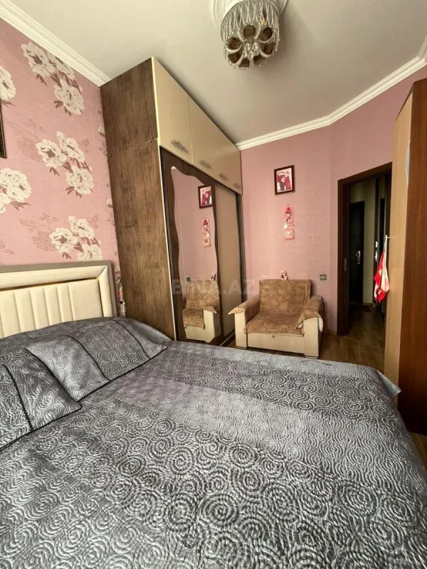 Satılır 2 otaqlı mənzil 60 m²