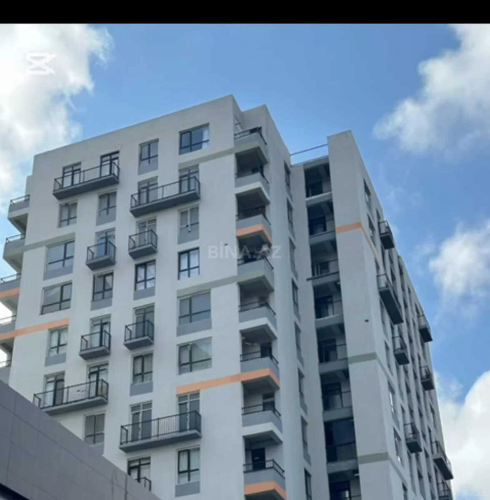 Satılır 2 otaqlı mənzil 76 m²