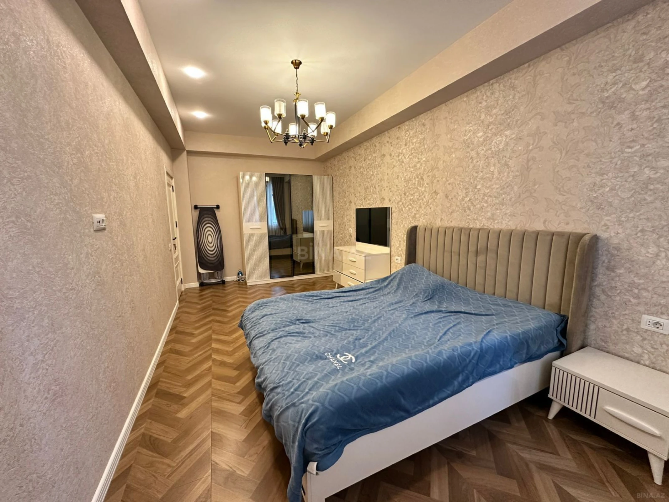 Satılır 3 otaqlı mənzil 92 m²