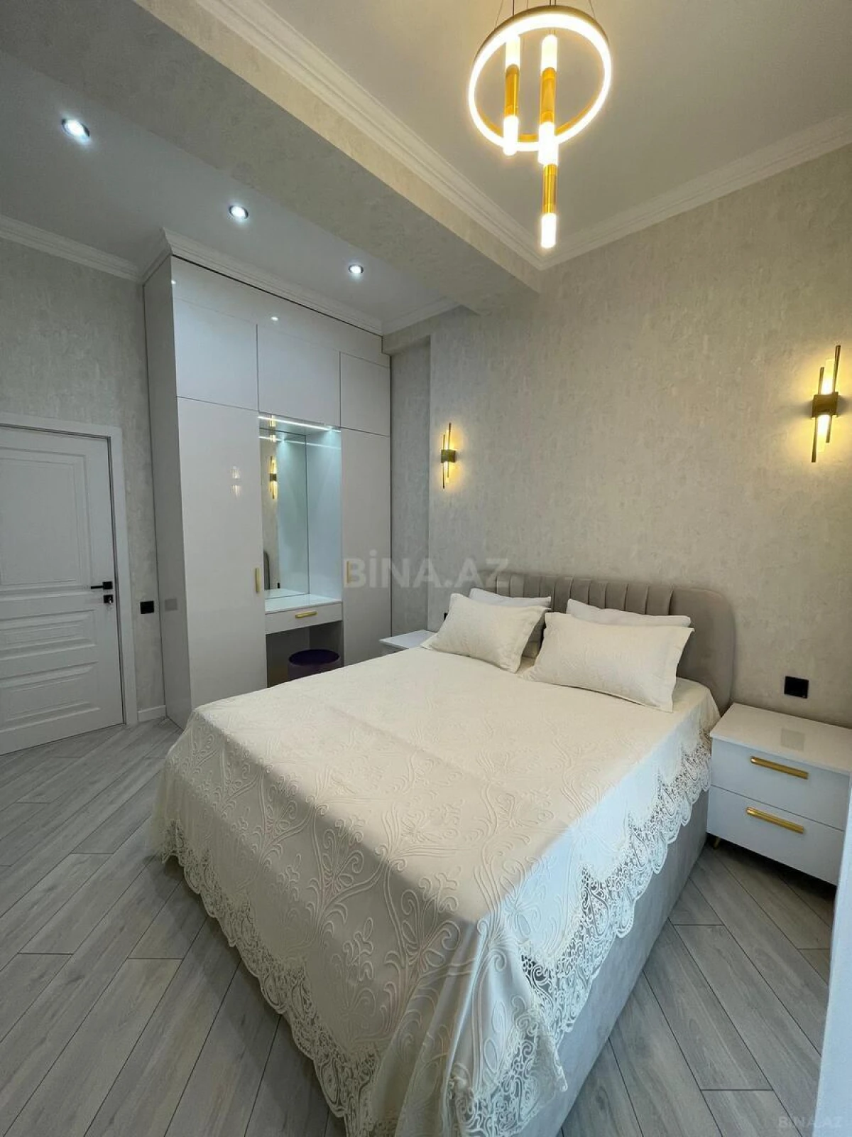 Satılır 2 otaqlı mənzil 55 m²