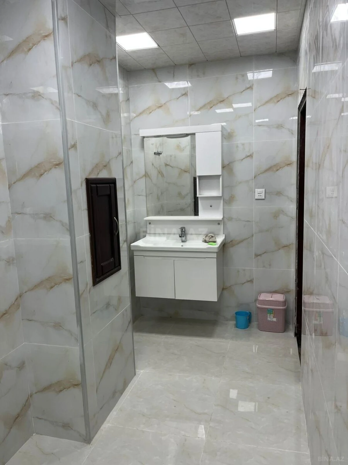 Kirayə verilir 3 otaqlı mənzil 120 m²
