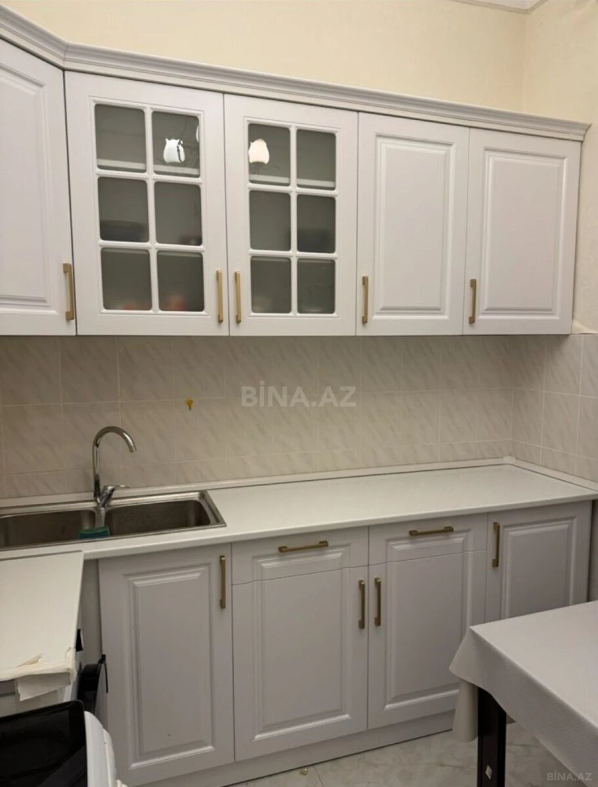 Kirayə verilir 2 otaqlı mənzil 70 m²