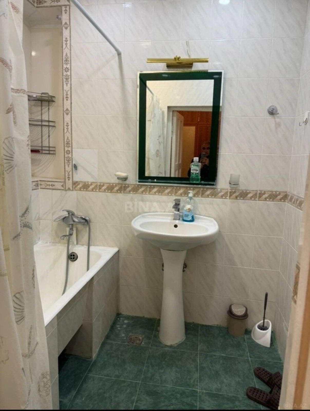 Kirayə verilir 2 otaqlı mənzil 70 m²