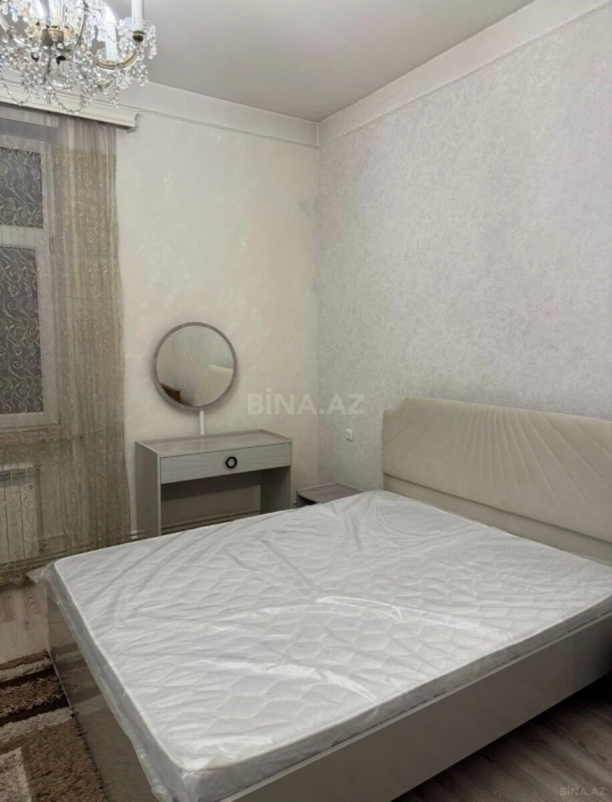 Kirayə verilir 2 otaqlı mənzil 70 m²