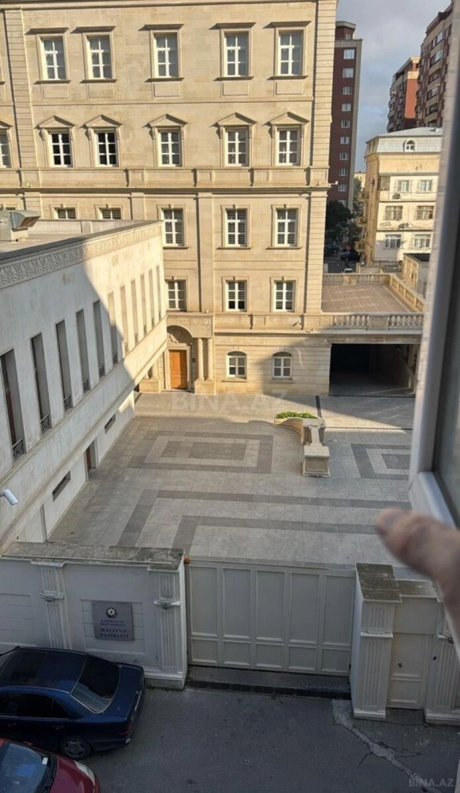 Kirayə verilir 2 otaqlı mənzil 70 m²