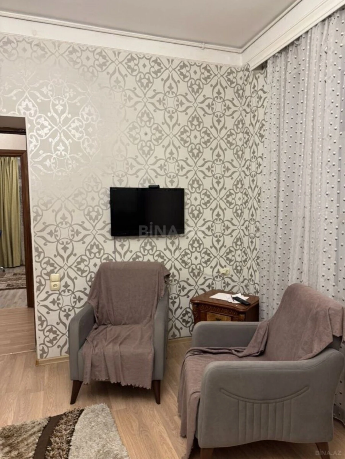 Kirayə verilir 2 otaqlı mənzil 70 m²