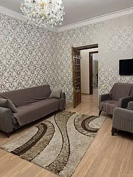 Kirayə verilir 2 otaqlı mənzil 70 m²