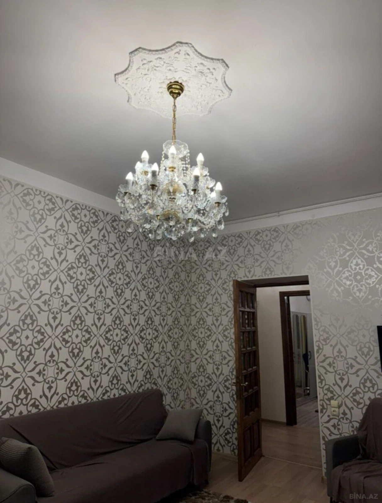 Kirayə verilir 2 otaqlı mənzil 70 m²