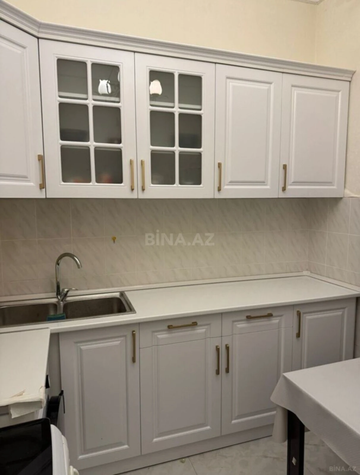 Kirayə verilir 2 otaqlı mənzil 70 m²