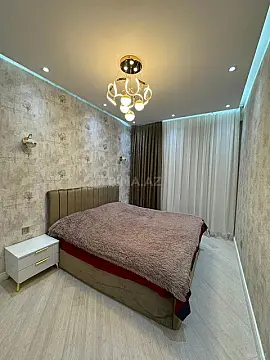Satılır 3 otaqlı mənzil 98 m²