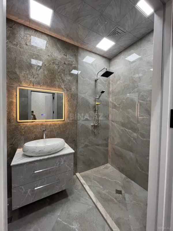 Kirayə verilir 2 otaqlı mənzil 85 m²