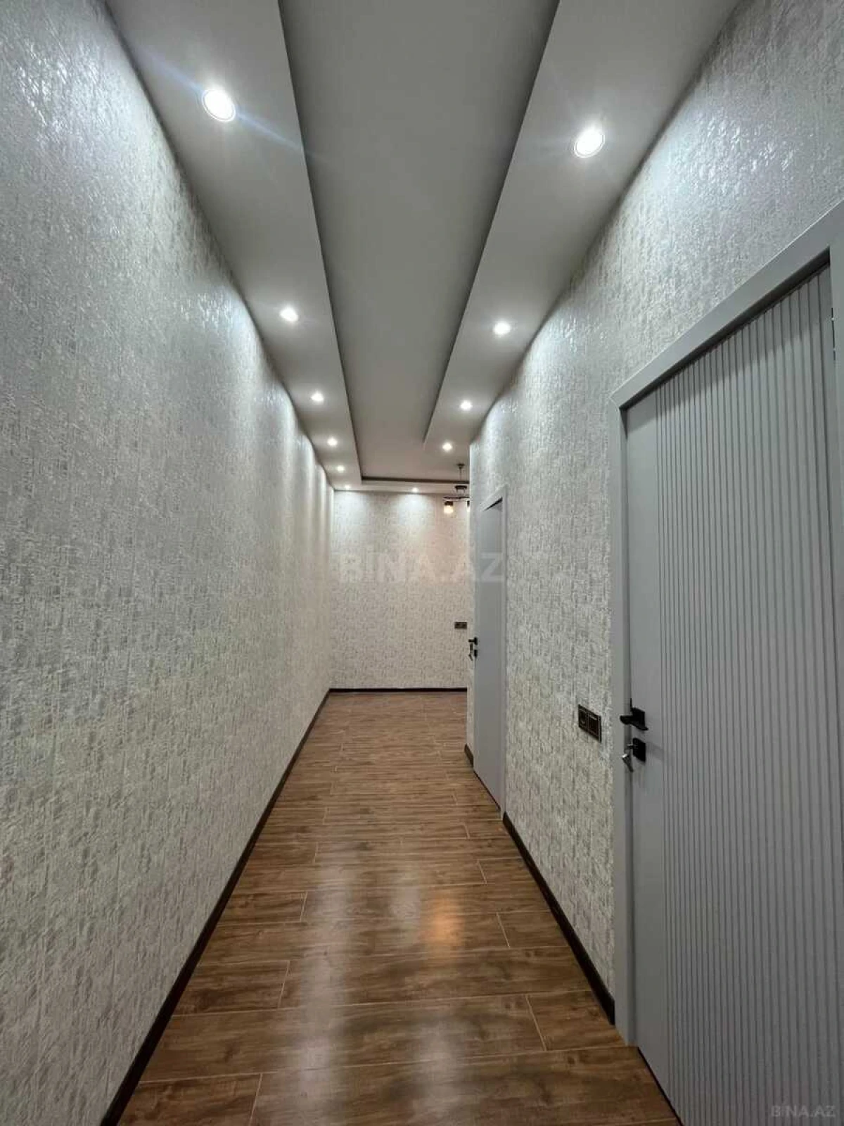 Kirayə verilir 2 otaqlı mənzil 85 m²