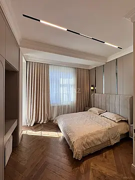 Satılır 4 otaqlı mənzil 165 m²