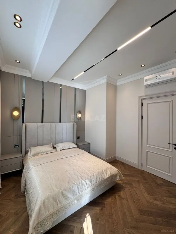 Satılır 4 otaqlı mənzil 165 m²