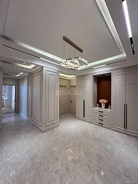 Satılır 4 otaqlı mənzil 165 m²