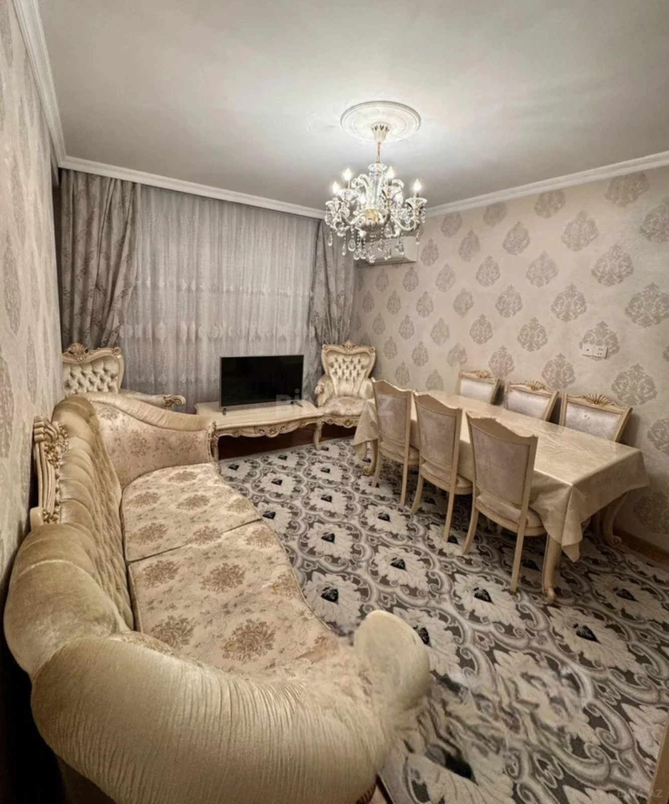 Kirayə verilir 2 otaqlı mənzil 65 m²