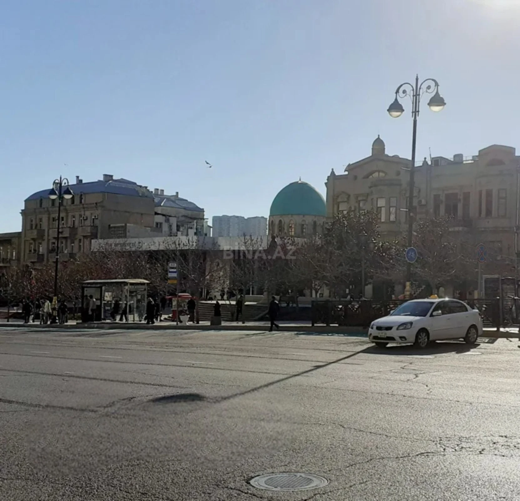 Kirayə verilir 2 otaqlı mənzil 65 m²