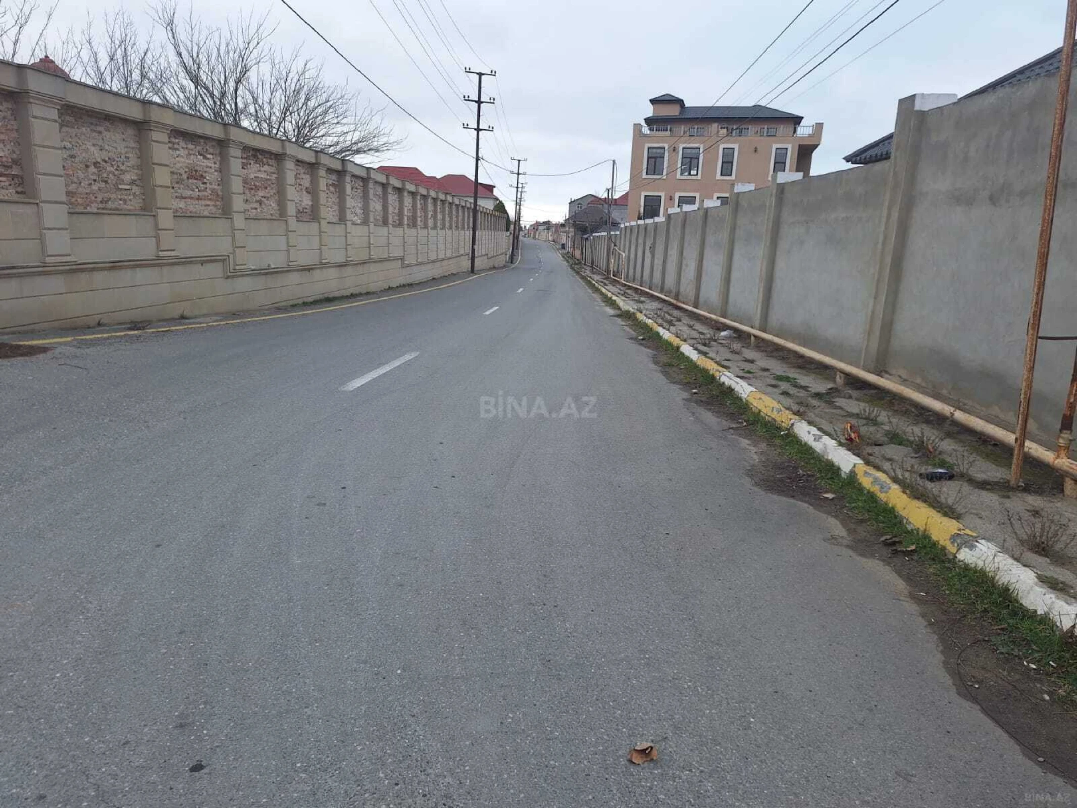 Satılır torpaq sahəsi 4 m²