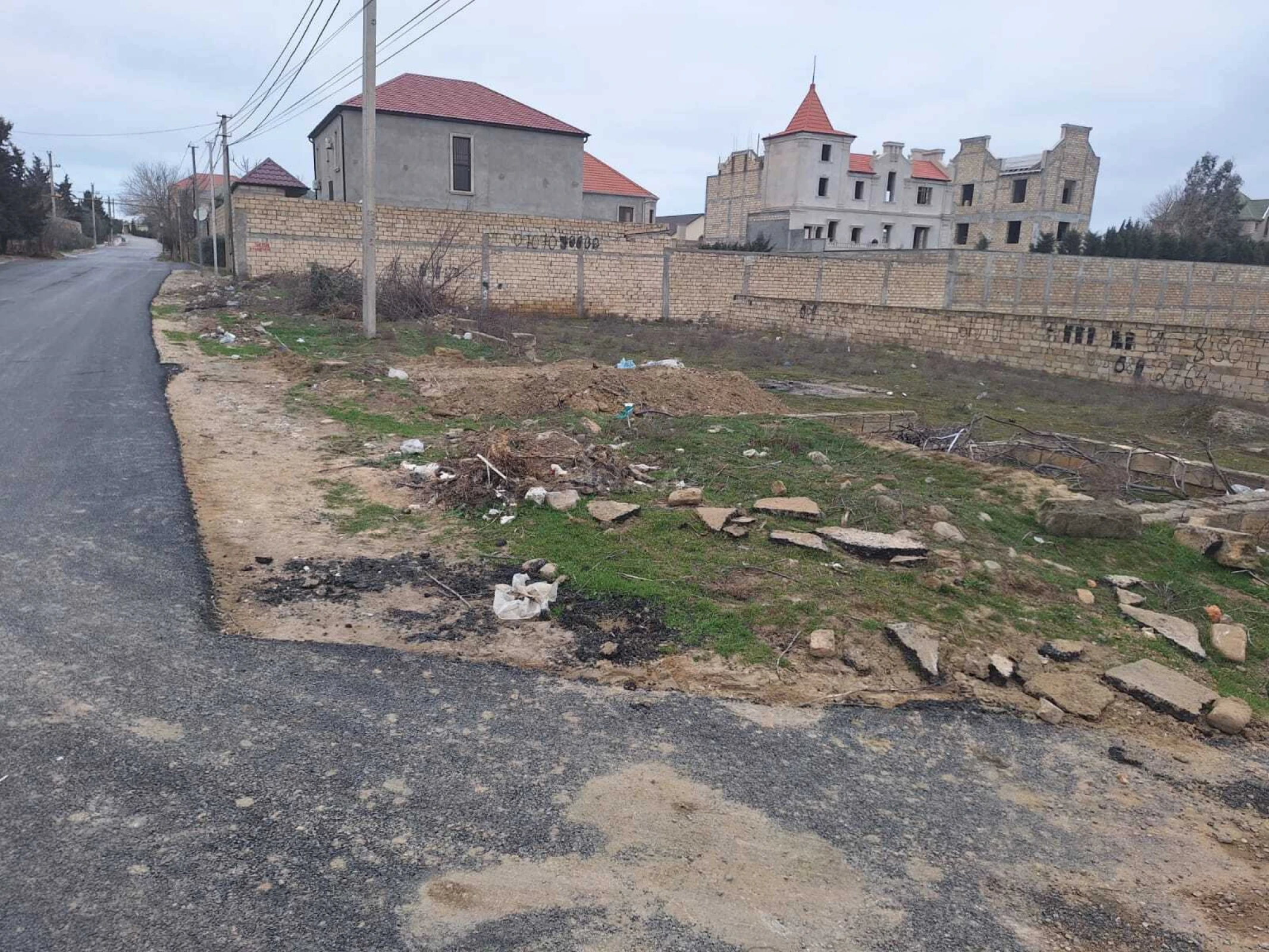 Satılır torpaq sahəsi 4 m²