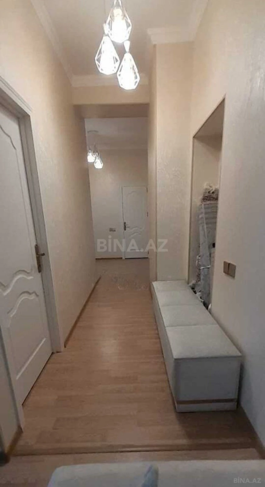 Satılır 3 otaqlı mənzil 101 m²