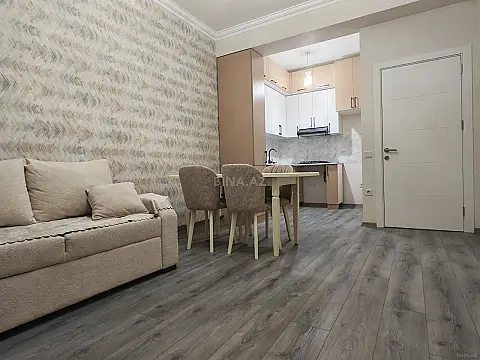 Kirayə verilir 2 otaqlı mənzil 50 m²