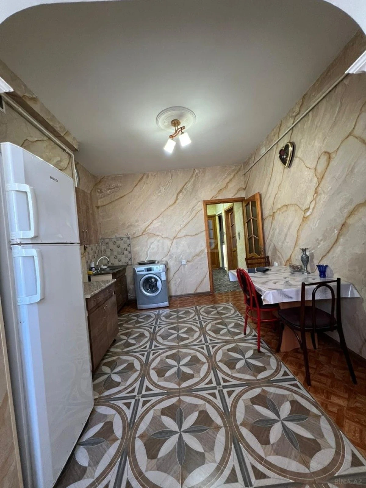 Satılır 2 otaqlı mənzil 64 m²
