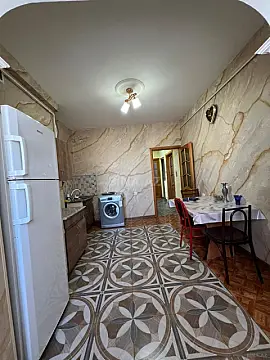 Satılır 2 otaqlı mənzil 64 m²