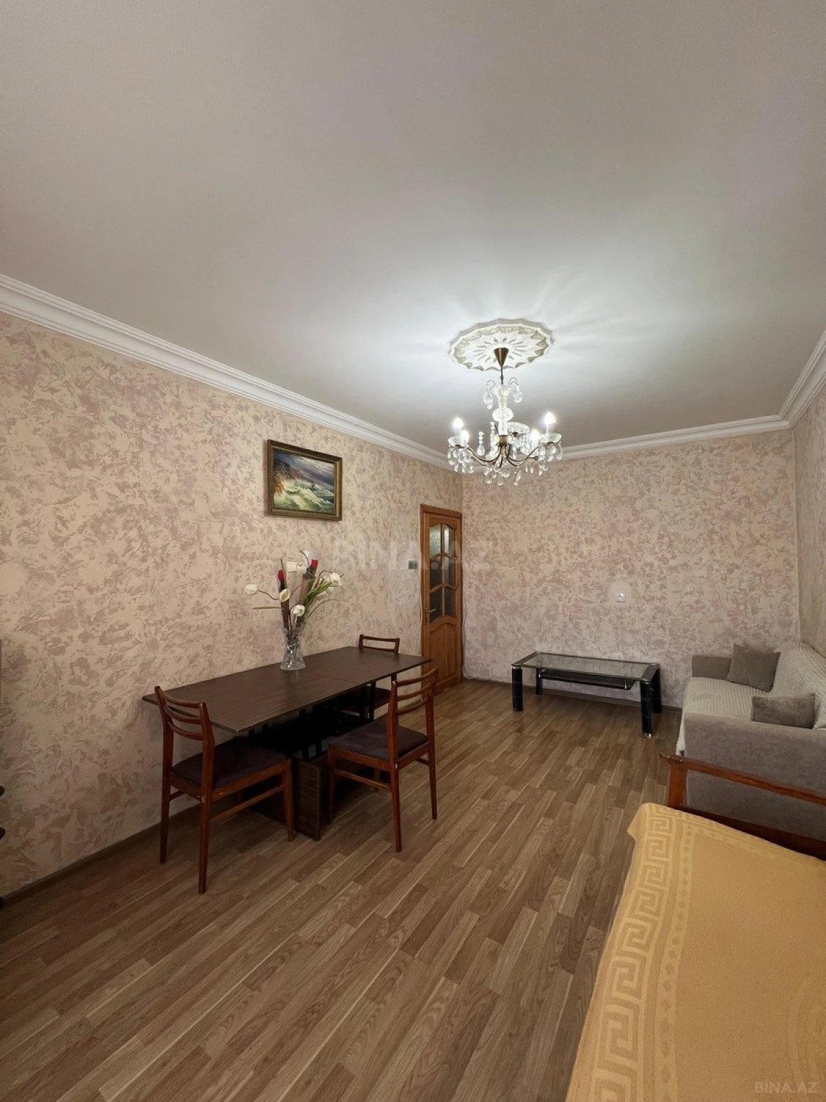 Satılır 2 otaqlı mənzil 64 m²