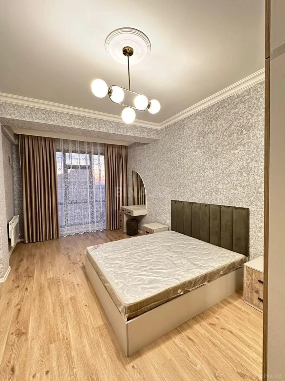 Kirayə verilir 3 otaqlı mənzil 95 m²