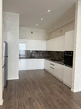Satılır 2 otaqlı mənzil 94 m²