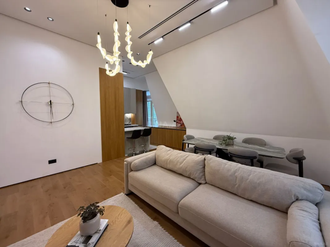 Satılır 2 otaqlı mənzil 62 m²