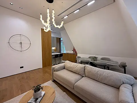 Satılır 2 otaqlı mənzil 62 m²