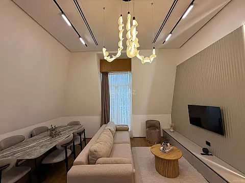 Satılır 2 otaqlı mənzil 62 m²