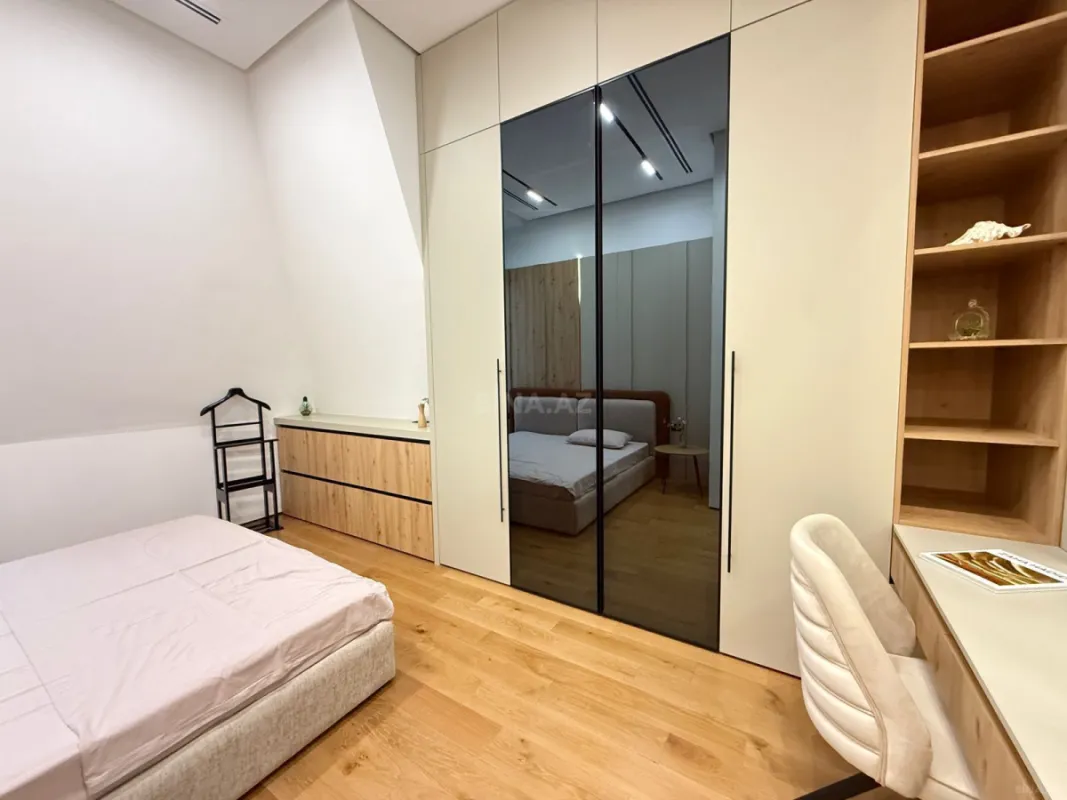 Satılır 2 otaqlı mənzil 62 m²