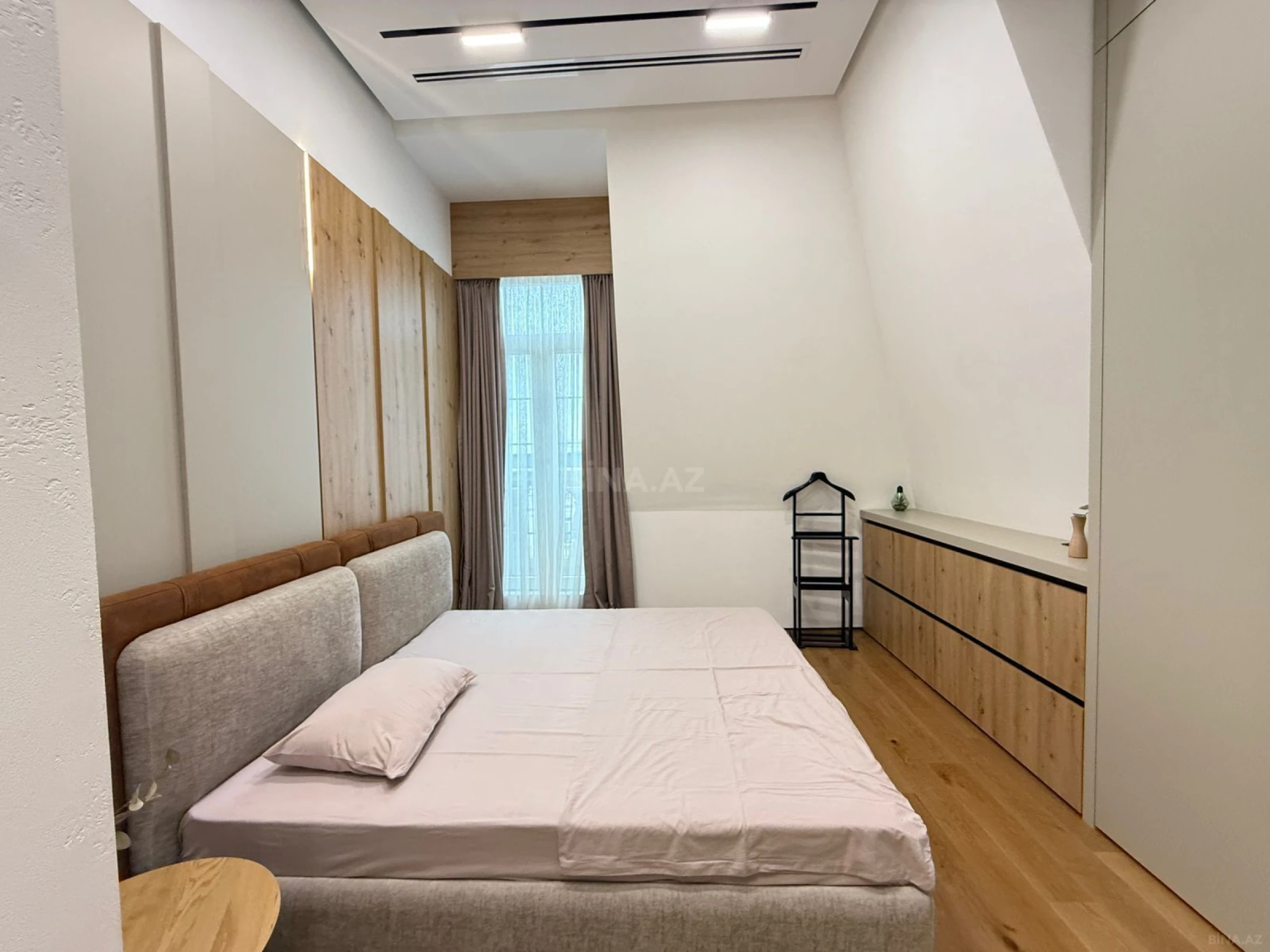 Satılır 2 otaqlı mənzil 62 m²