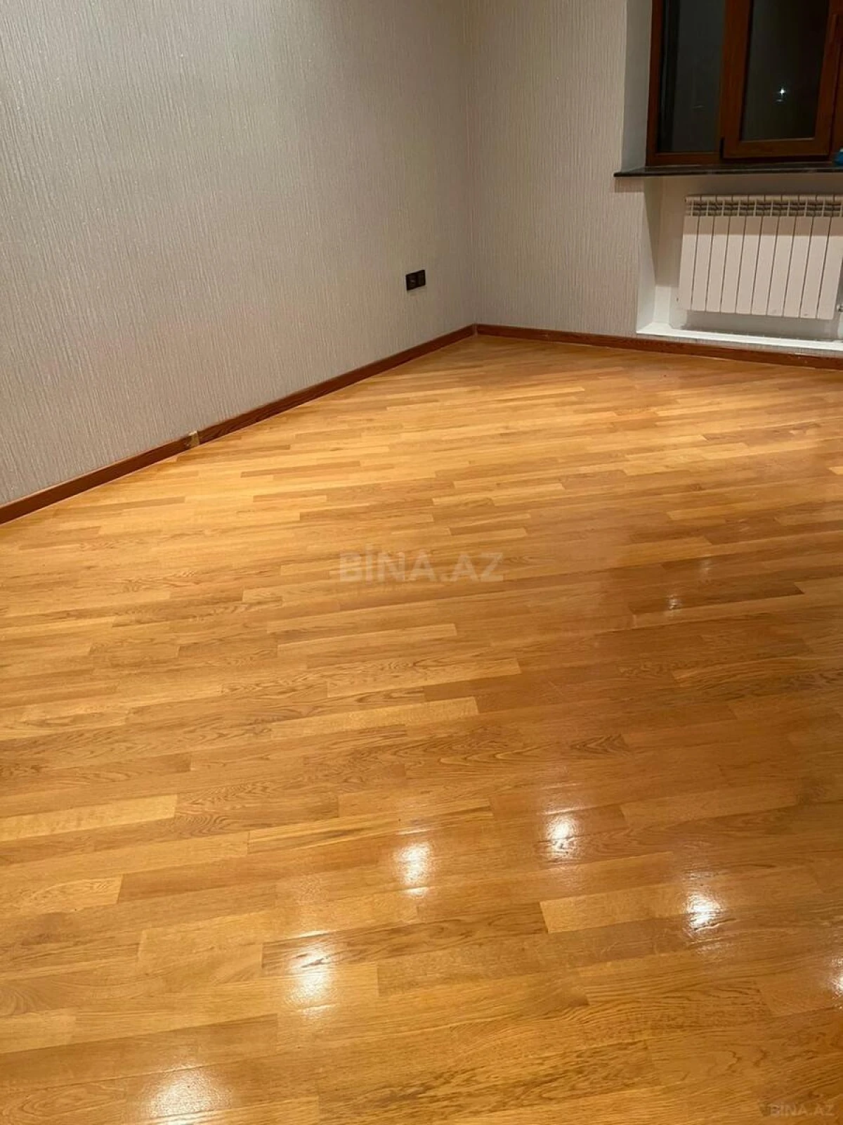 Satılır 6 otaqlı həyət evi 656 m²