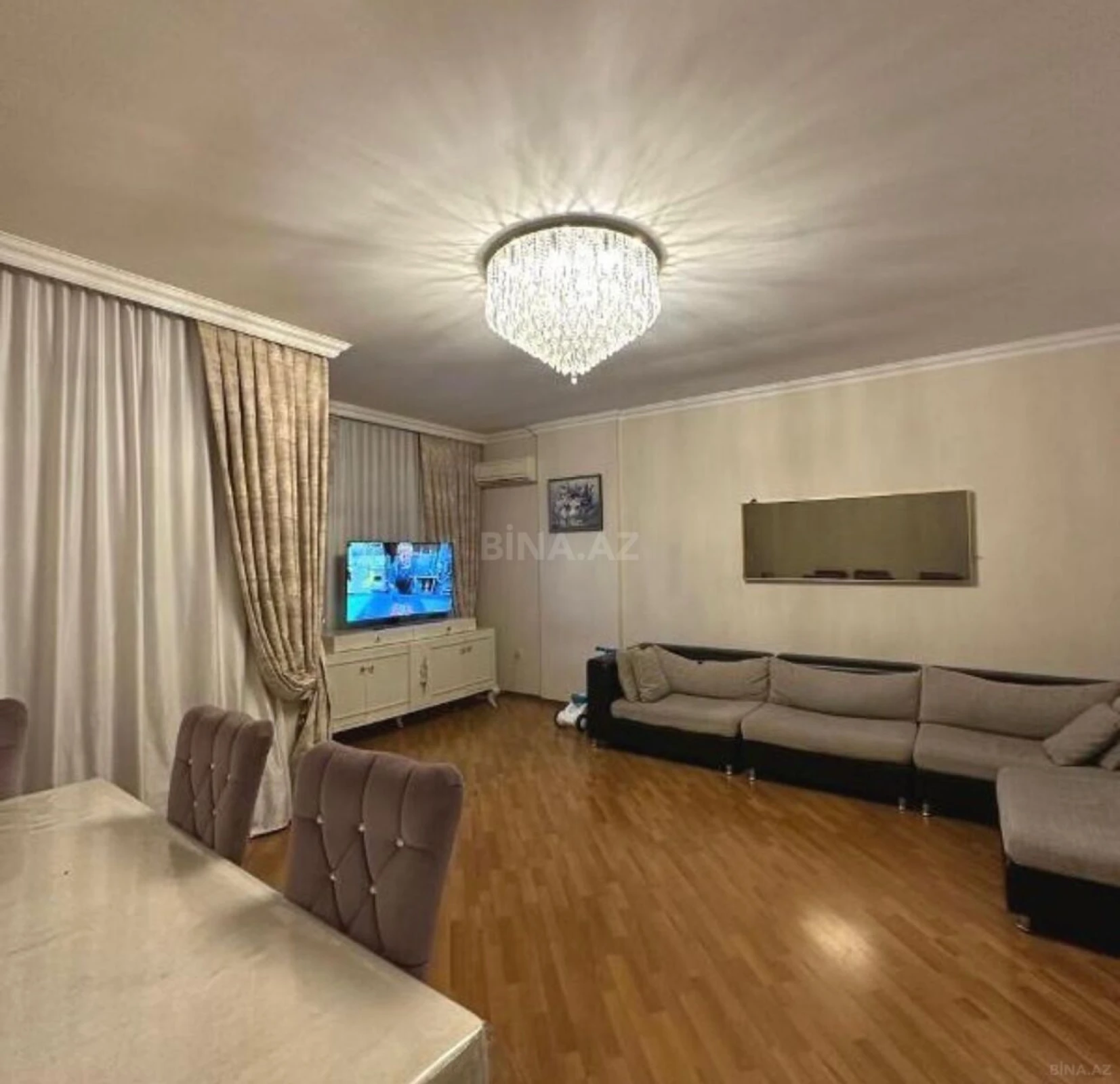 Satılır 3 otaqlı mənzil 128 m²