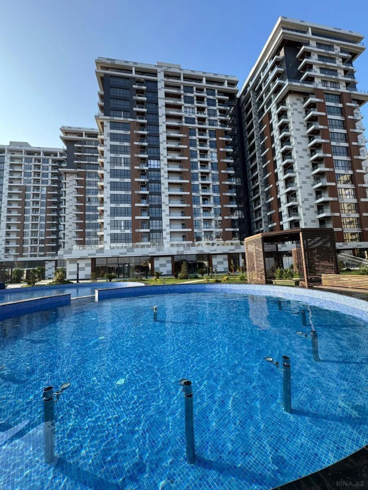 Kirayə verilir 3 otaqlı mənzil 108 m²