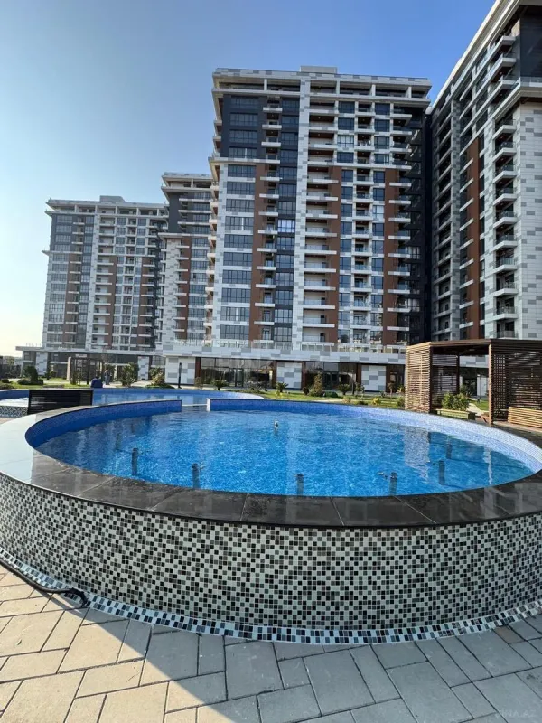 Kirayə verilir 3 otaqlı mənzil 108 m²