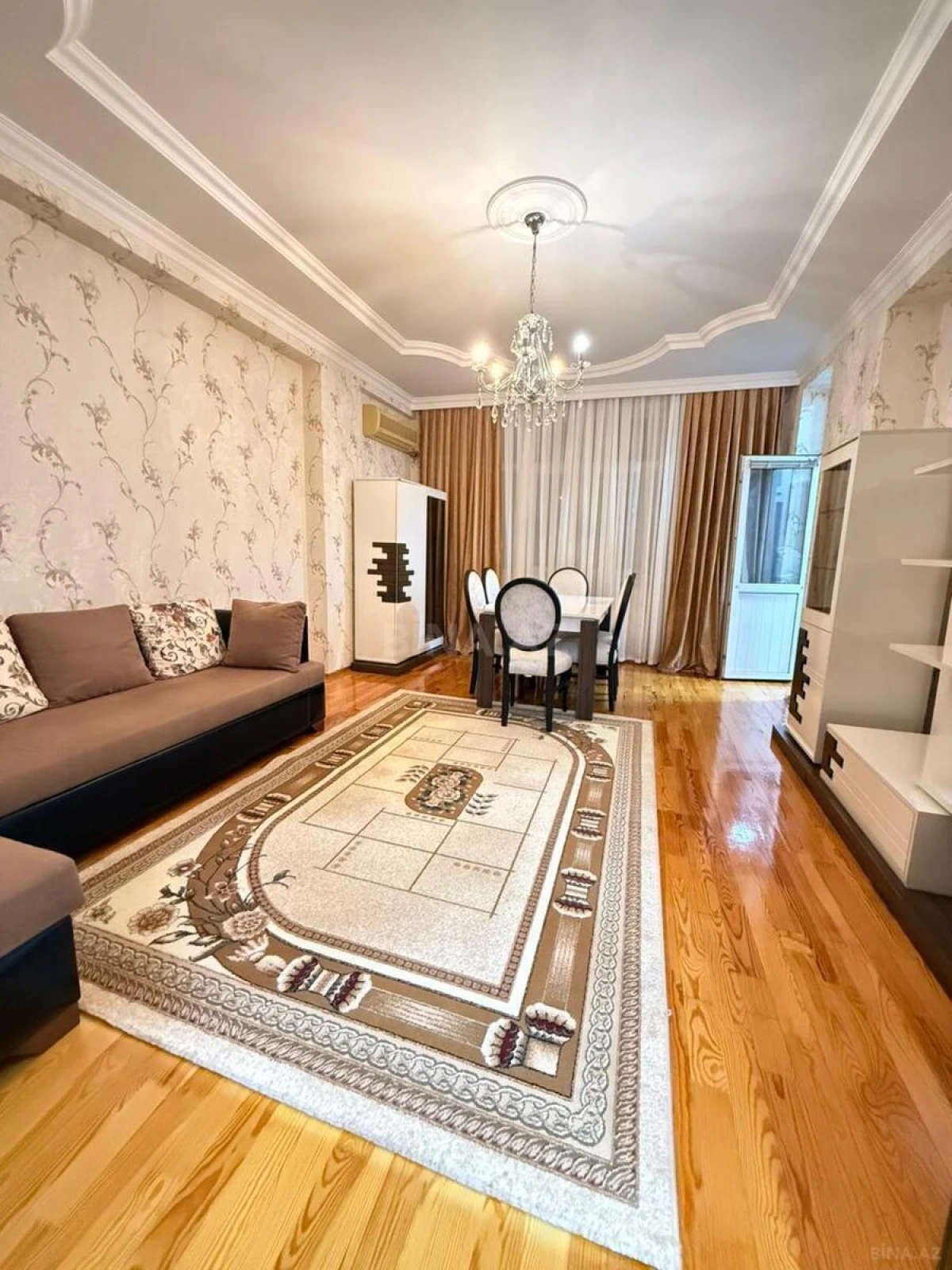 Kirayə verilir 2 otaqlı mənzil 100 m²