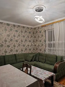 Kirayə verilir 2 otaqlı mənzil 65 m²