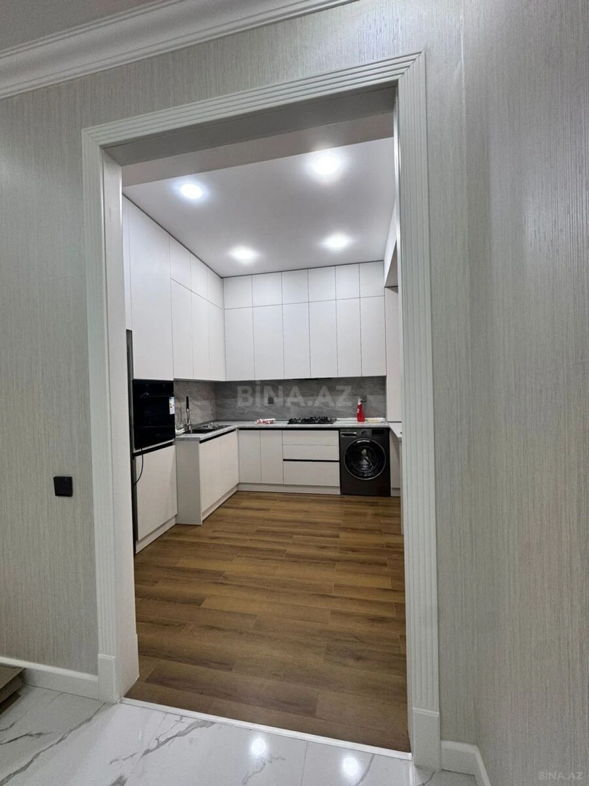 Kirayə verilir 3 otaqlı mənzil 105 m²