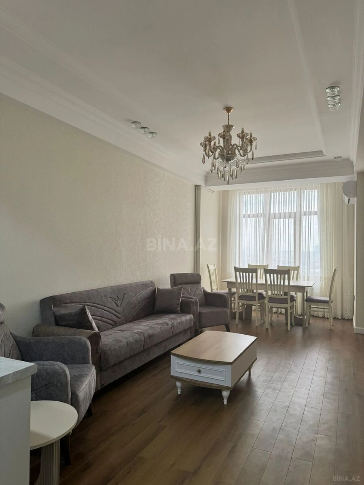 Kirayə verilir 3 otaqlı mənzil 105 m²